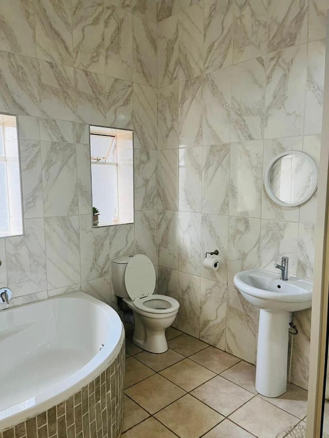 St Eve Lodge & Spa Μπλουμφοντέιν Εξωτερικό φωτογραφία